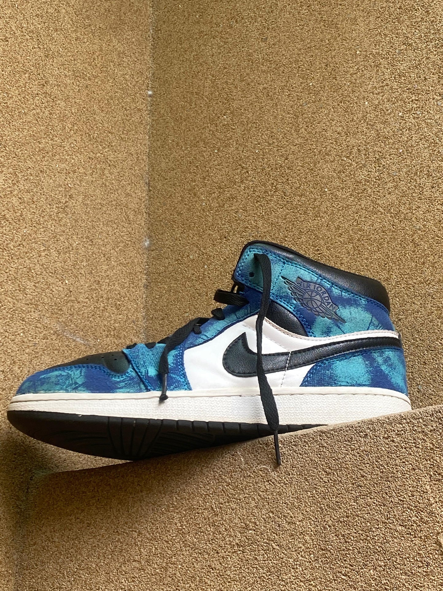 AIR JORDAN 1 MID RETRO HI TIE π PK 6 7