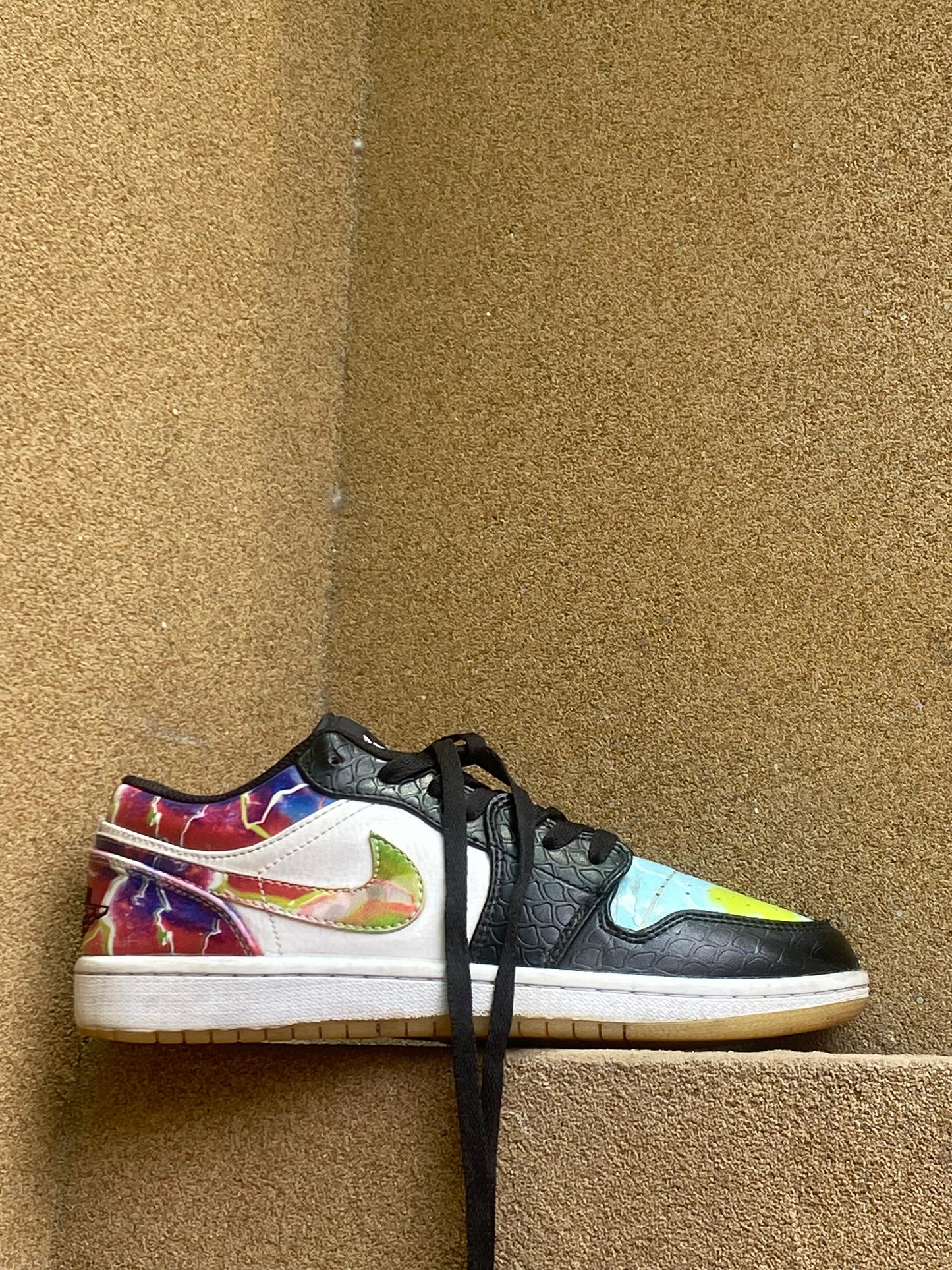 NIKE JORDAN 1 LOW GALAXY GLOW IN THE DARK PK 8 9