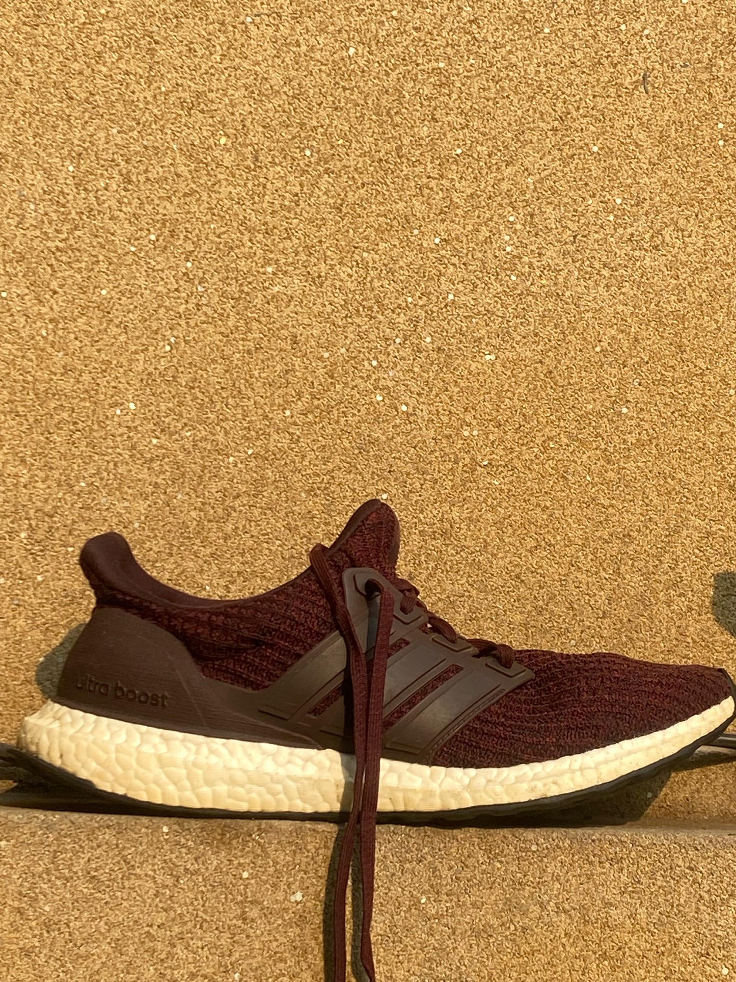 ADIDAS ULTRA BOOST