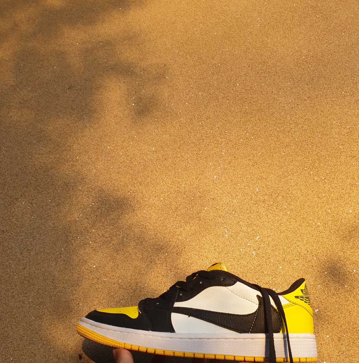 NIKE AJ-1 LOWS TRAVIS