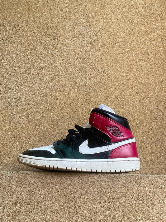 NIKE AIR JORDAN 1 MID BLACK NOBEL