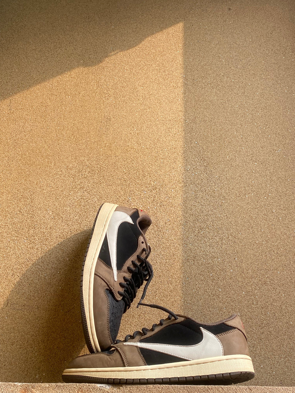 NIKE RETRO LOW OG TRAVIS SCOTT MOCHA