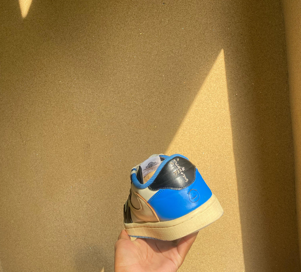 NIKE AIR JORDAN 1 FRAGMENT X TRAVIS SCOTT