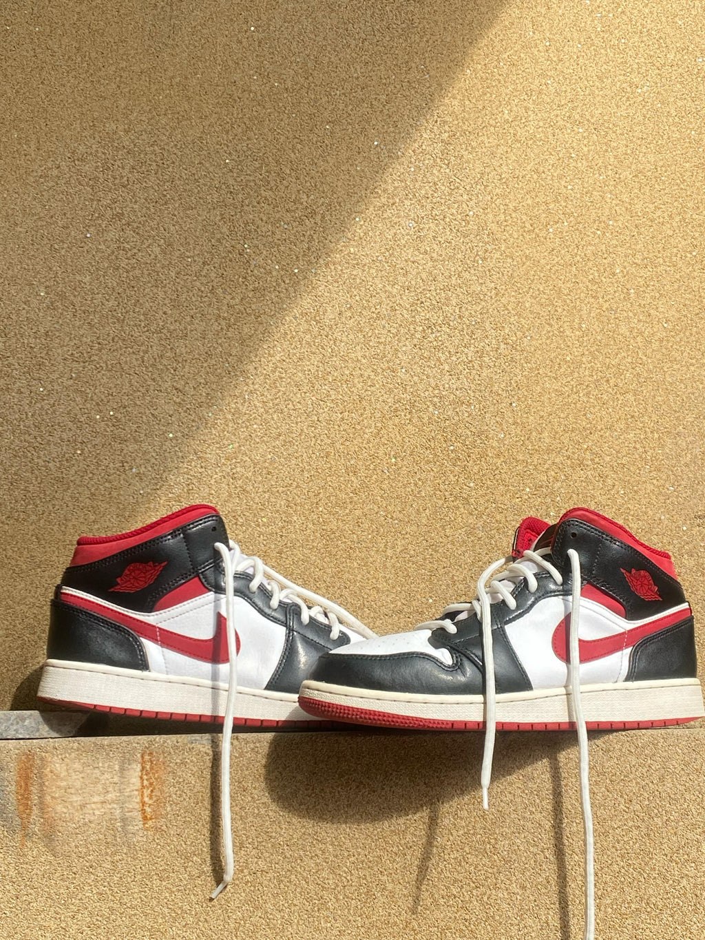 (PREMIUM) NIKE AIR JORDAN 1 MID