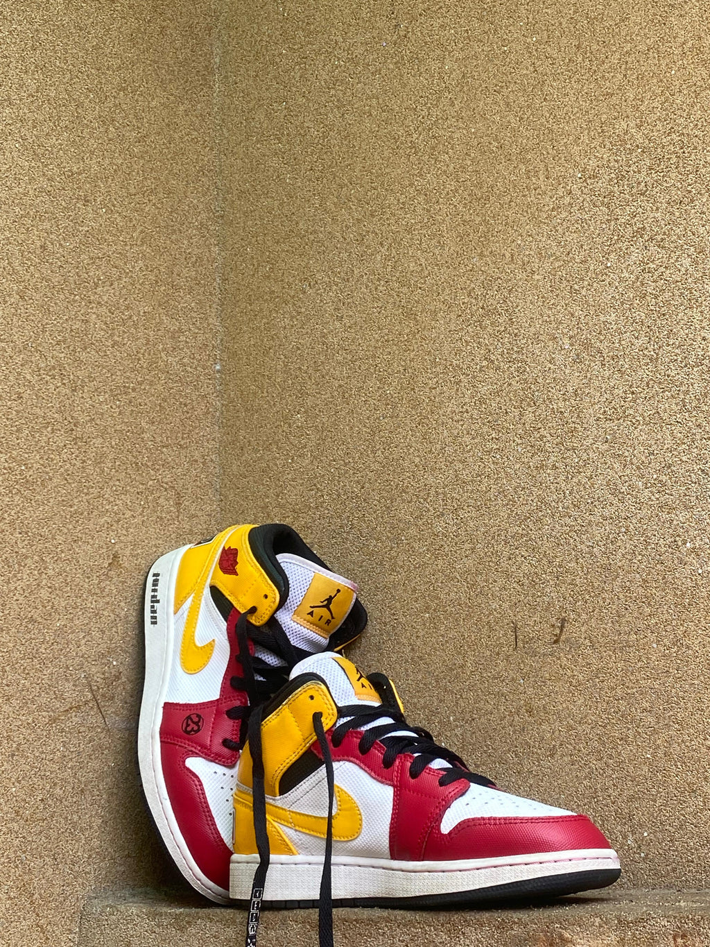 AIR JORDAN 1 MID SE GS MOTORSPORTS 🏁 K 7