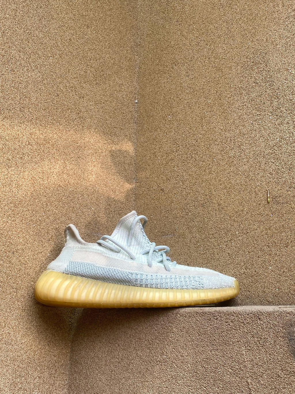 ADIDAS YEEZY 350 BOOST (GLOW IN DARK)